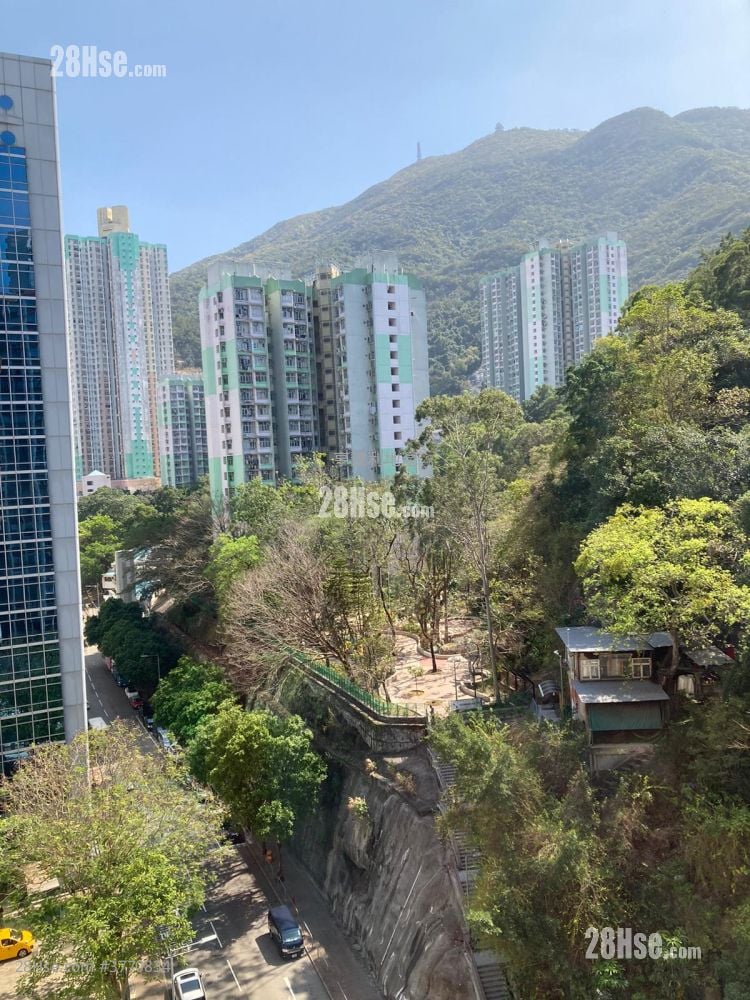 Sun Sing Centre Sell 2 Bedrooms , 1 Bathroom 293 ft²