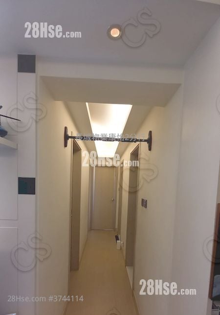 Kornhill Garden Sell 3 Bedrooms , 1 Bathroom 592 ft²