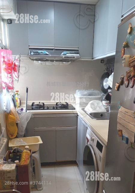 Kornhill Garden Sell 3 Bedrooms , 1 Bathroom 592 ft²