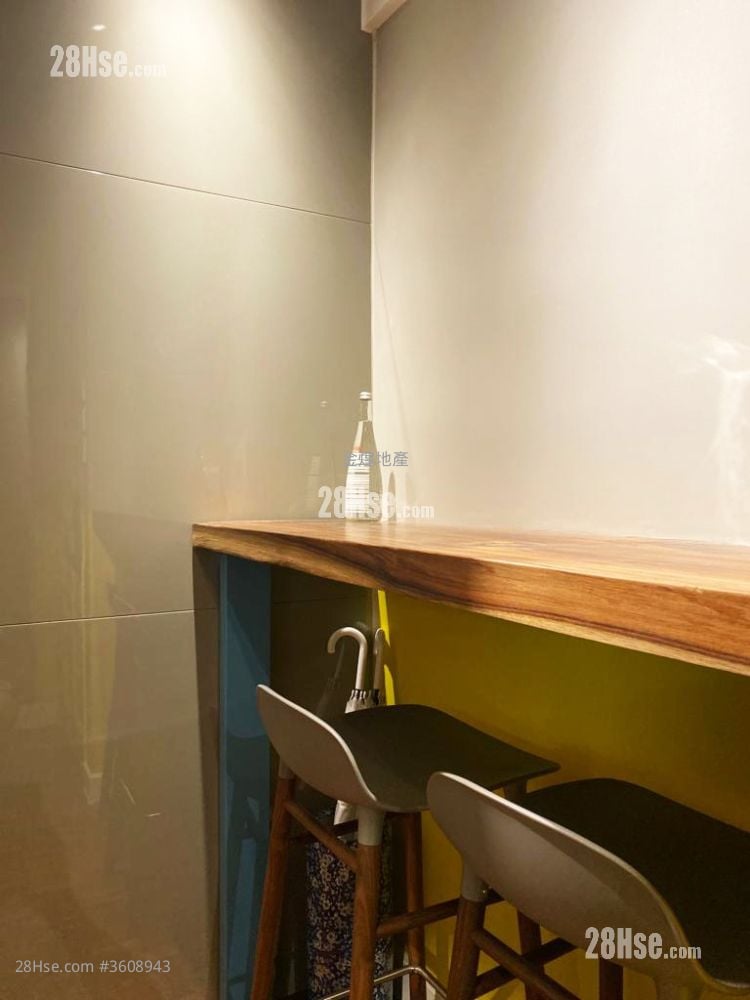 King's Court Sell 1 Bedroom , 1 Bathroom 339 ft²