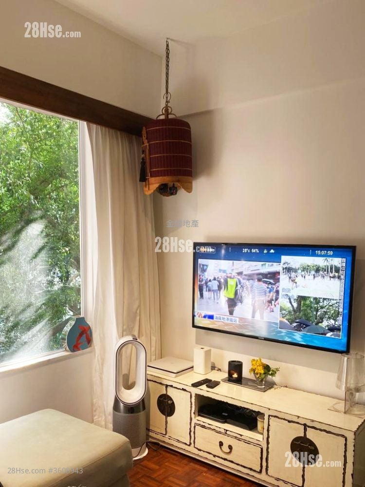 King's Court Sell 1 Bedroom , 1 Bathroom 339 ft²