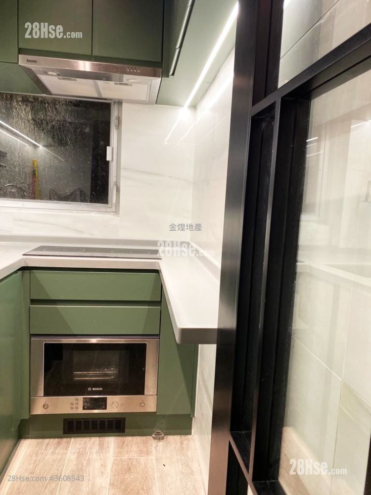 King's Court Sell 1 Bedroom , 1 Bathroom 339 ft²