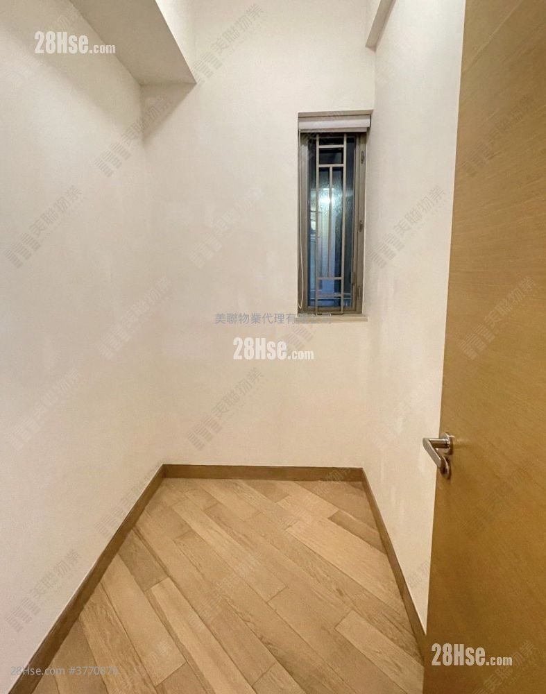 天晋 售盘 3 房 , 2 浴室 872 平方尺