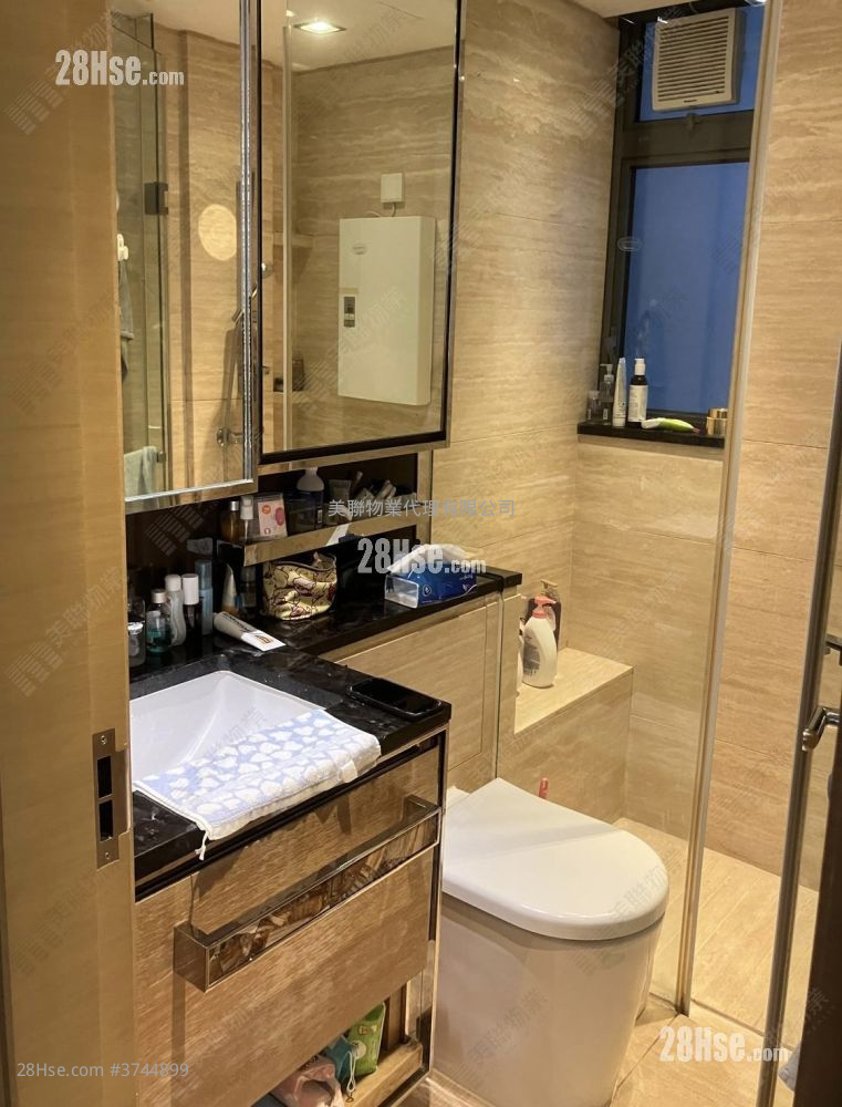 天晋 售盘 4 房 , 3 浴室 827 平方尺