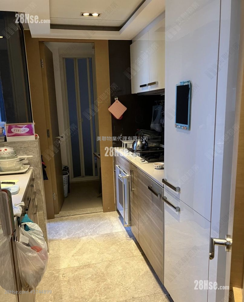 天晋 售盘 4 房 , 3 浴室 827 平方尺