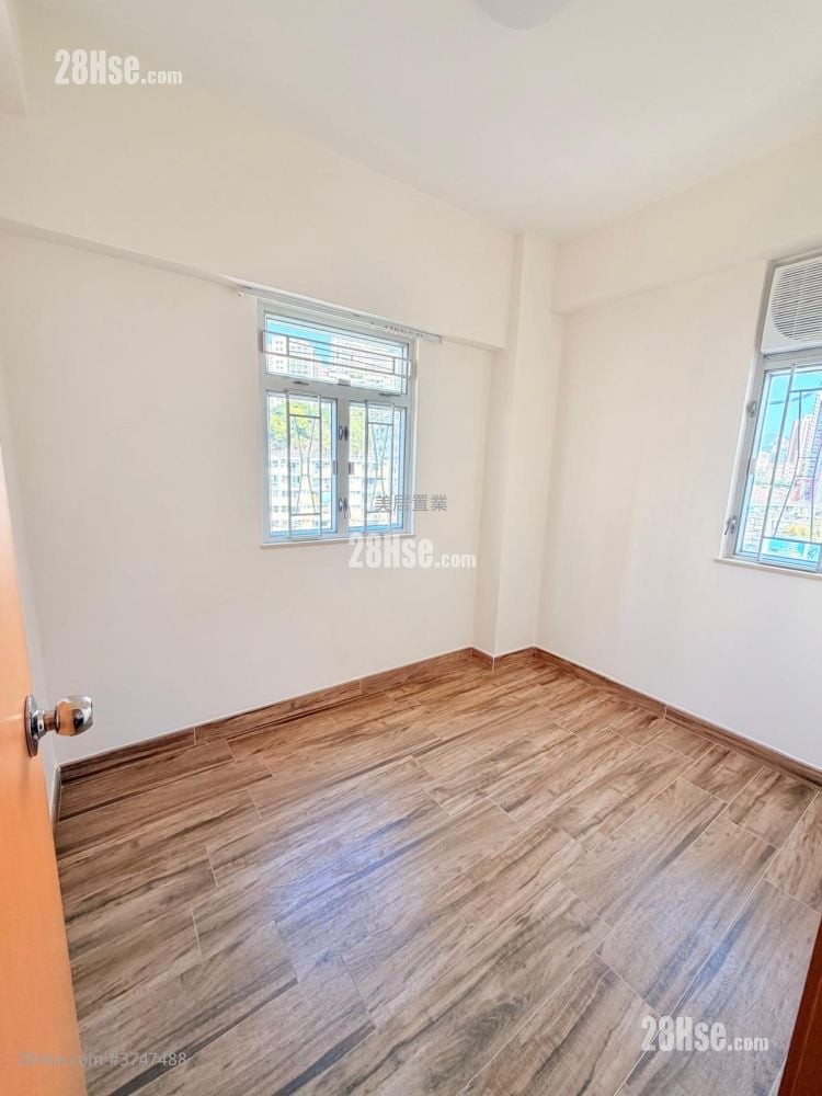 富安大厦 租盘 2 房 , 1 浴室 352 平方尺