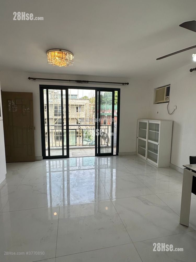 Village Sell 2 Bedrooms , 1 Bathroom 700 ft²