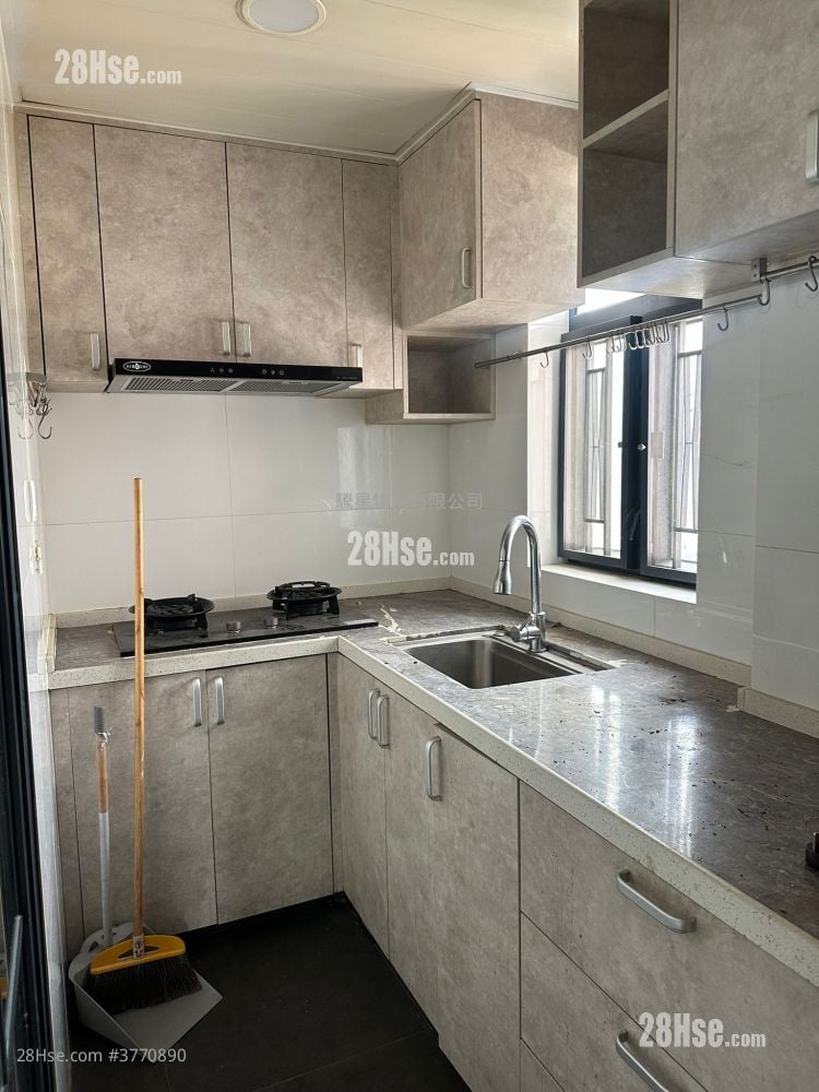 Village Sell 2 Bedrooms , 1 Bathroom 700 ft²