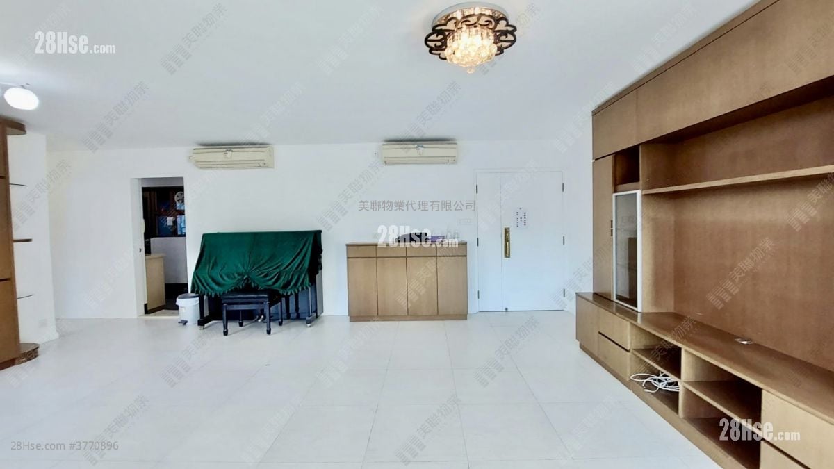 King's Park Villa Sell 3 Bedrooms 1,136 ft²