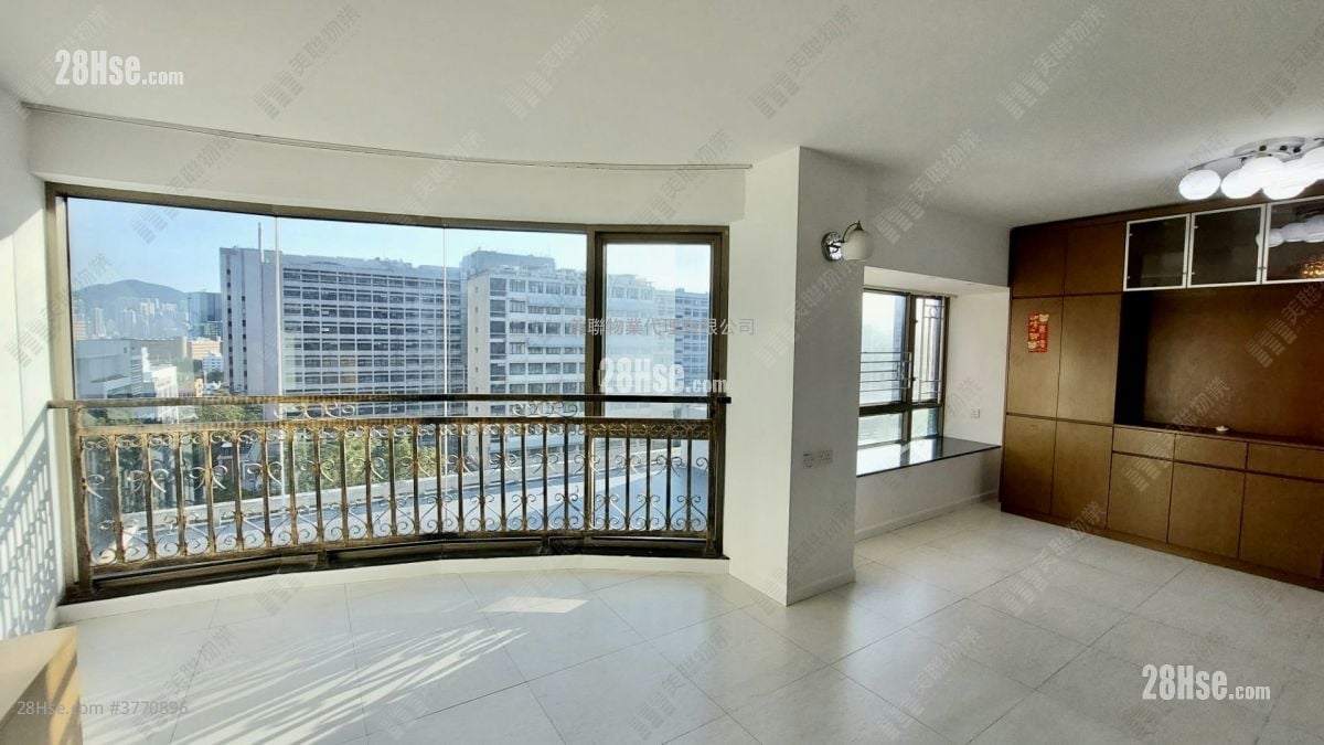 King's Park Villa Sell 3 Bedrooms 1,136 ft²