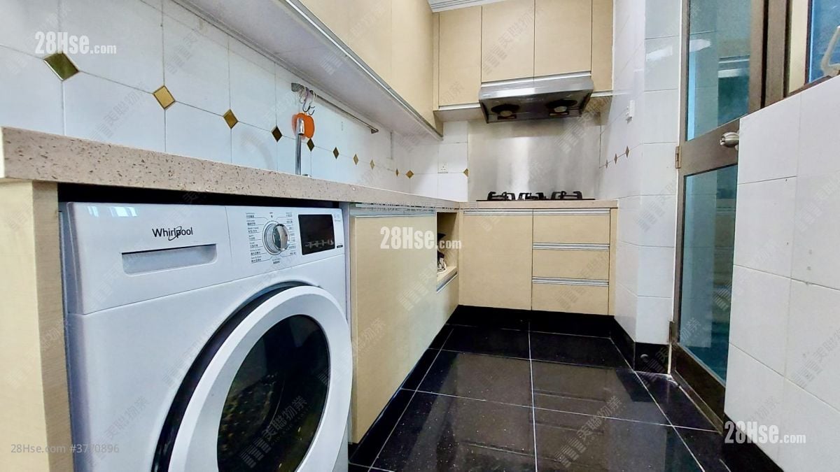 King's Park Villa Sell 3 Bedrooms 1,136 ft²