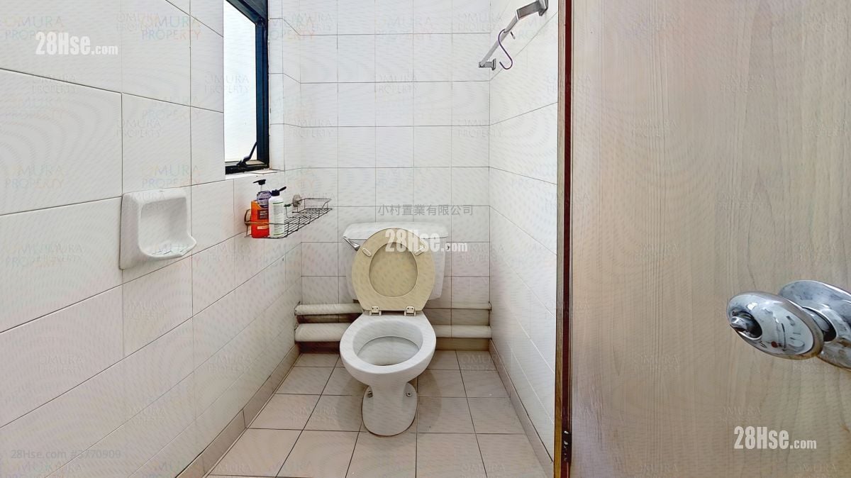 servant’s room: Verdant Villa Sell 3 Bedrooms , 2 Bathrooms 1,161 ft²