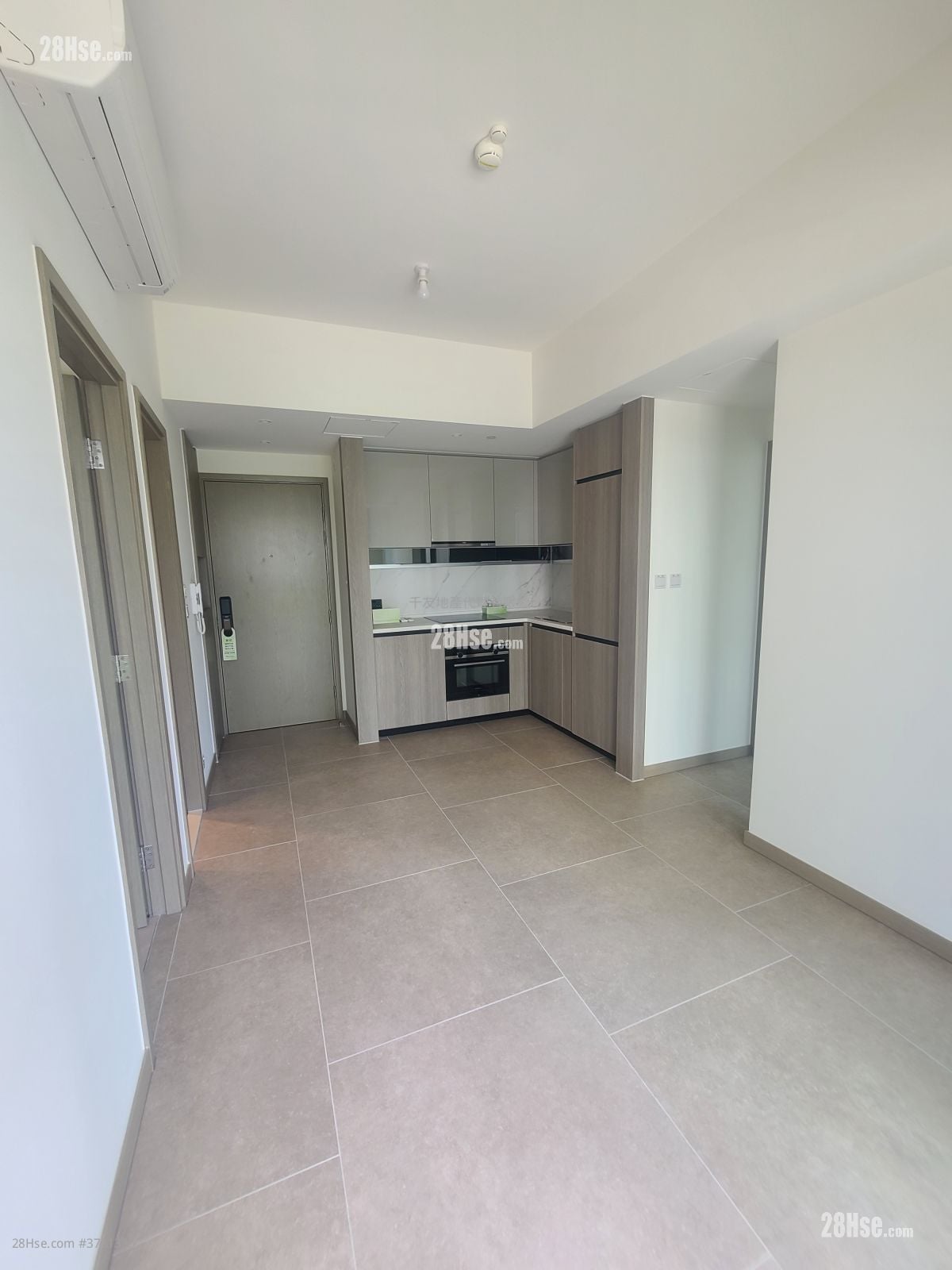 Wetland Seasons Bay Sell 3 Bedrooms , 1 Bathroom 444 ft²