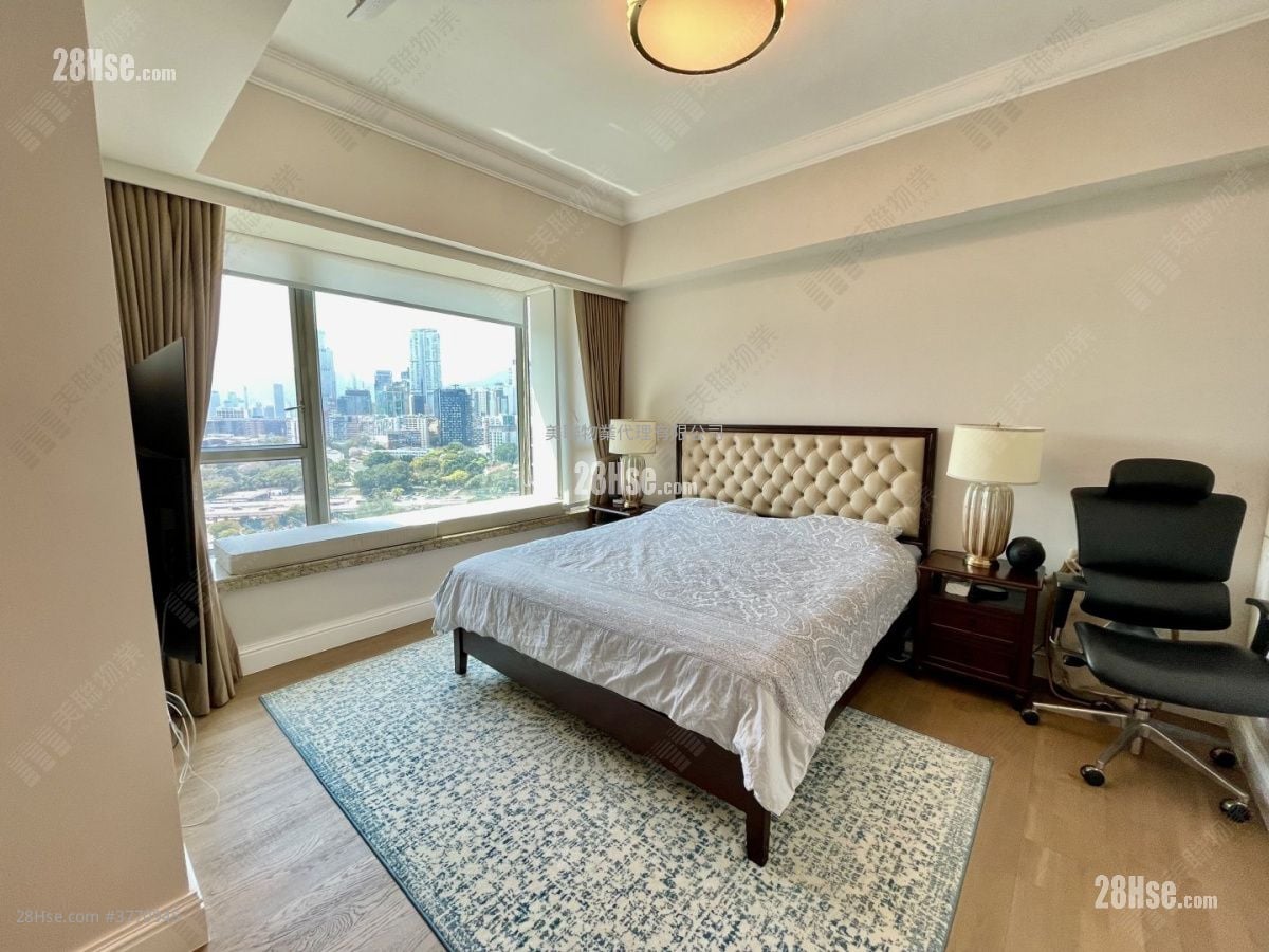 Parc Palais Sell 3 Bedrooms 1,074 ft²