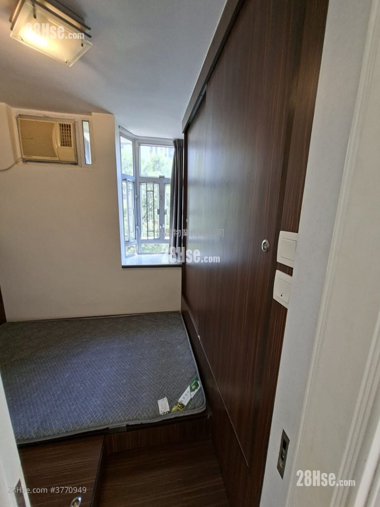 天马苑 售盘 2 房 415 平方尺