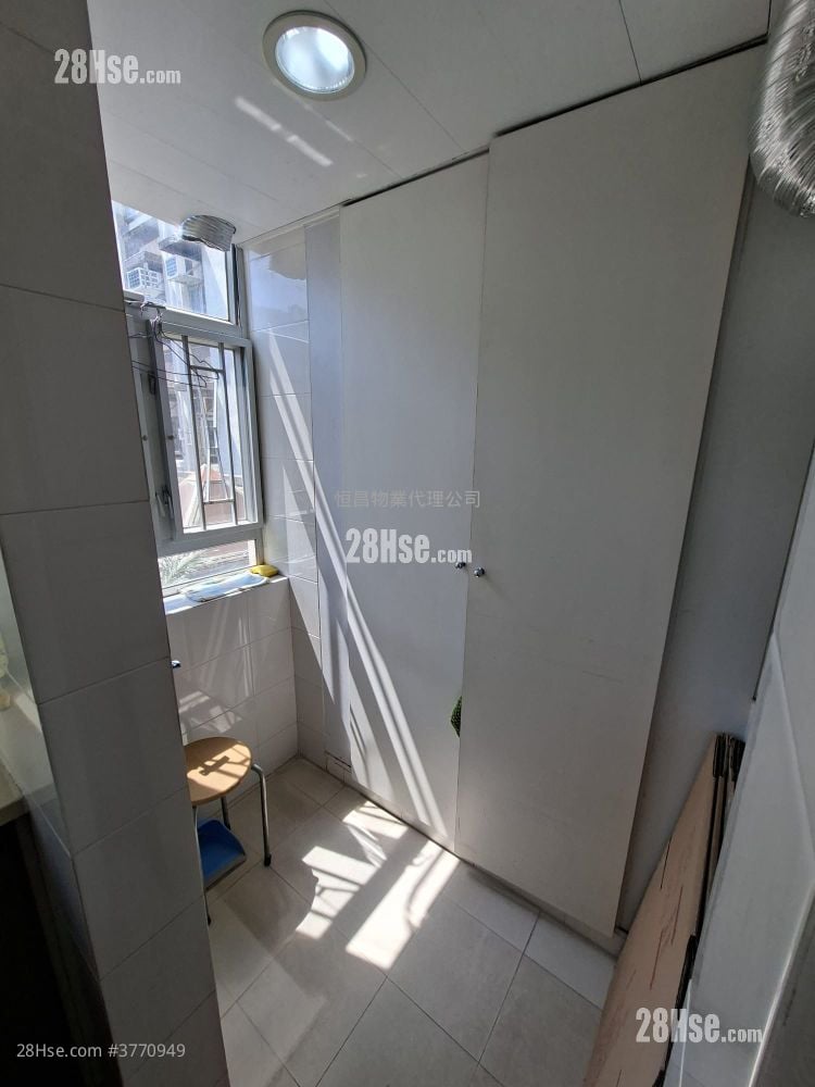 天马苑 售盘 2 房 415 平方尺