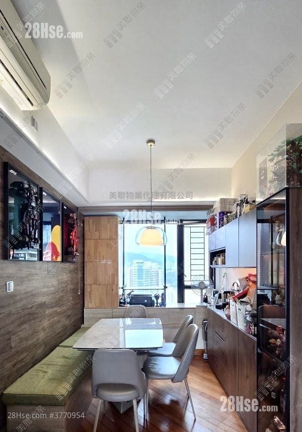 爵悦庭 售盘 3 房 716 平方尺