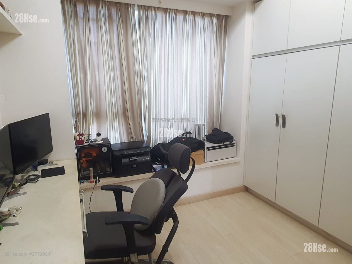 Seasons Villas Sell 3 Bedrooms , 3 Bathrooms 933 ft²