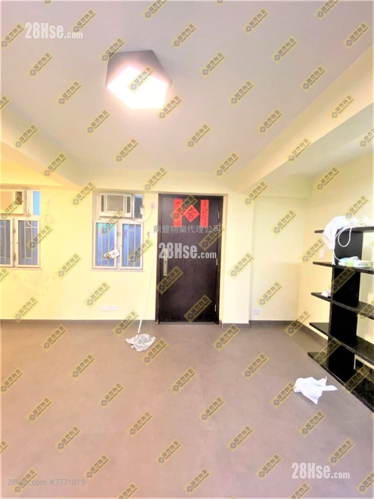 living room: Village Sell 1 Bedroom , 1 Bathroom