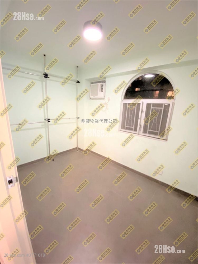 bedroom 1: Village Sell 1 Bedroom , 1 Bathroom