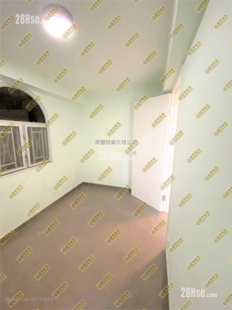 bedroom 1: Village Sell 1 Bedroom , 1 Bathroom