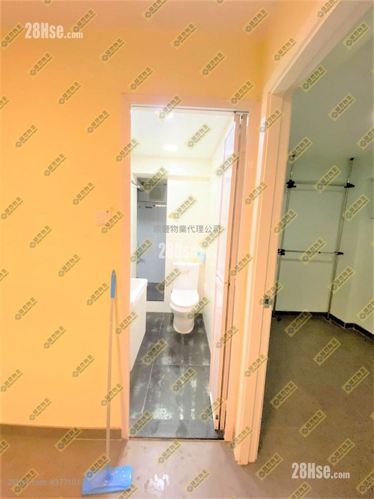 bathroom: Village Sell 1 Bedroom , 1 Bathroom