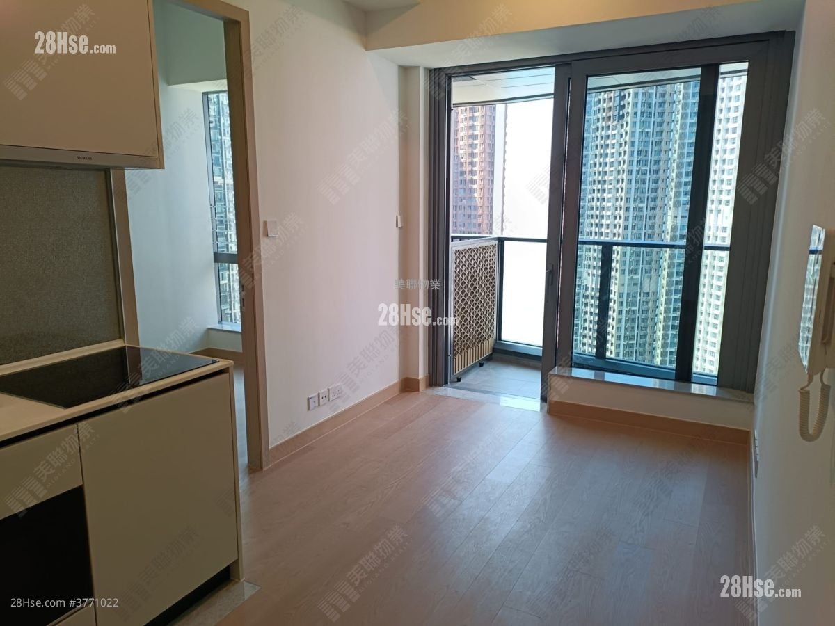 Park Seasons Sell 1 Bedroom , 1 Bathroom 327 ft²