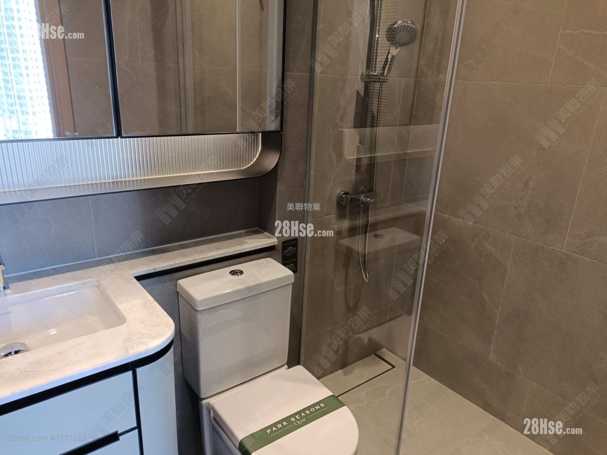 Park Seasons Sell 1 Bedroom , 1 Bathroom 327 ft²