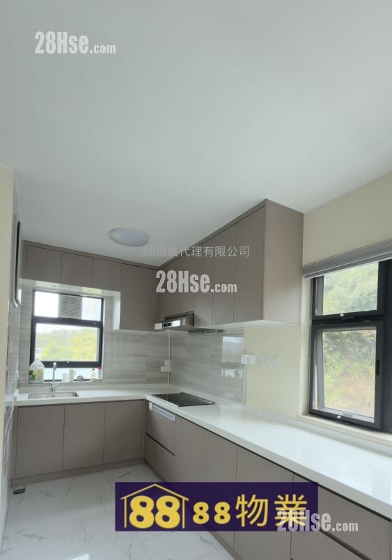 村屋 租盘 3 房 , 1 浴室 700 平方尺