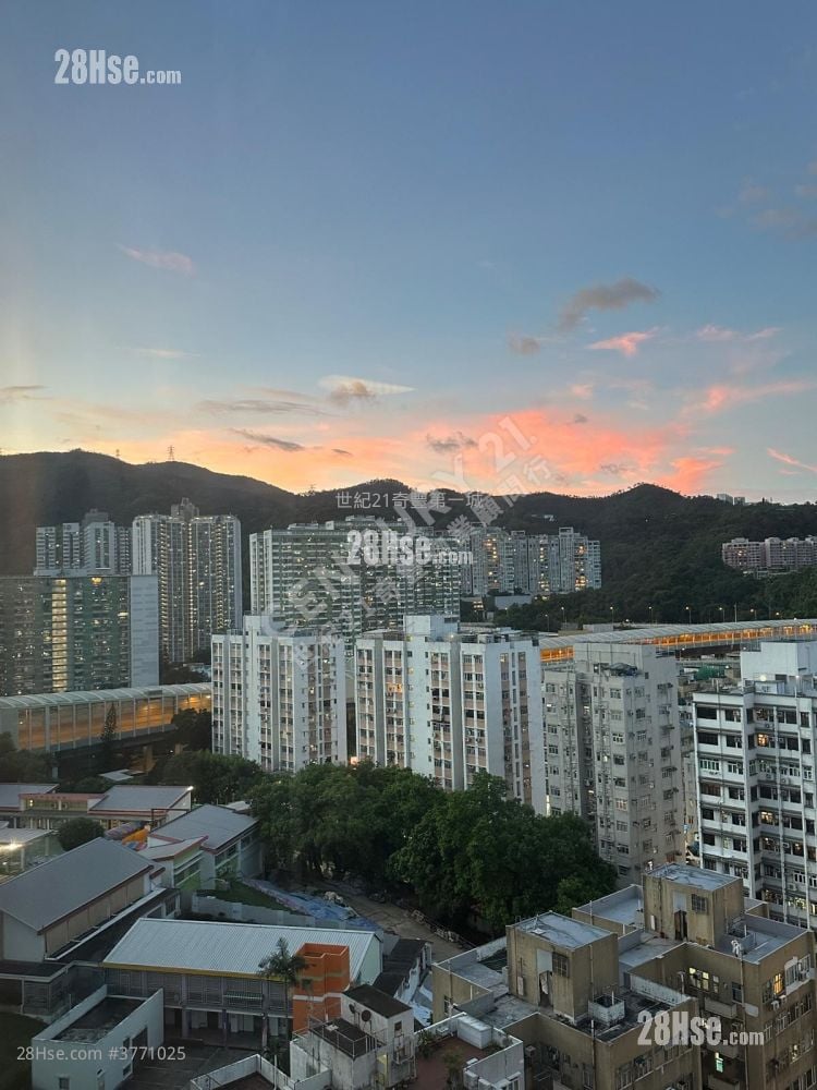 Grandeur Garden Sell 2 Bedrooms , 1 Bathroom 340 ft²