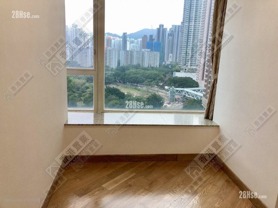 Harbour Green Sell 2 Bedrooms , 1 Bathroom 516 ft²