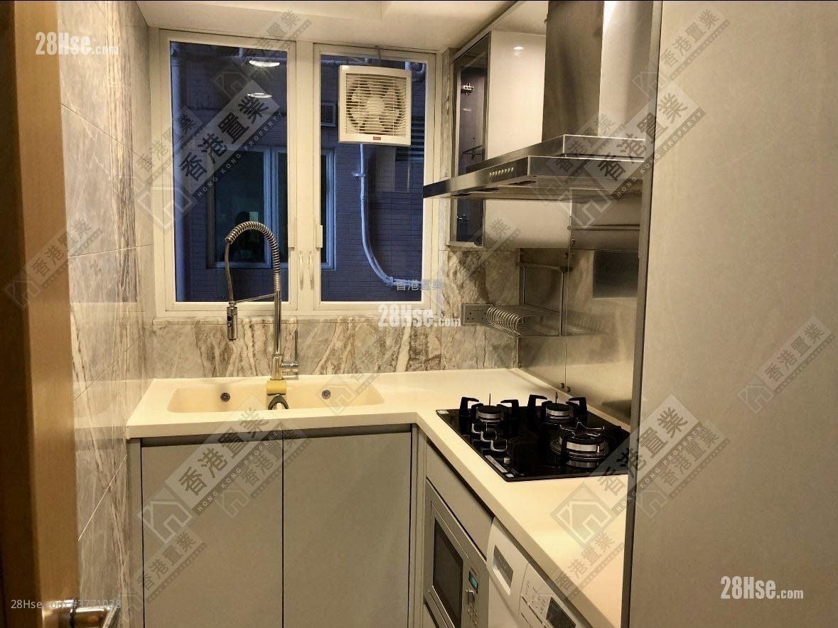 Harbour Green Sell 2 Bedrooms , 1 Bathroom 516 ft²