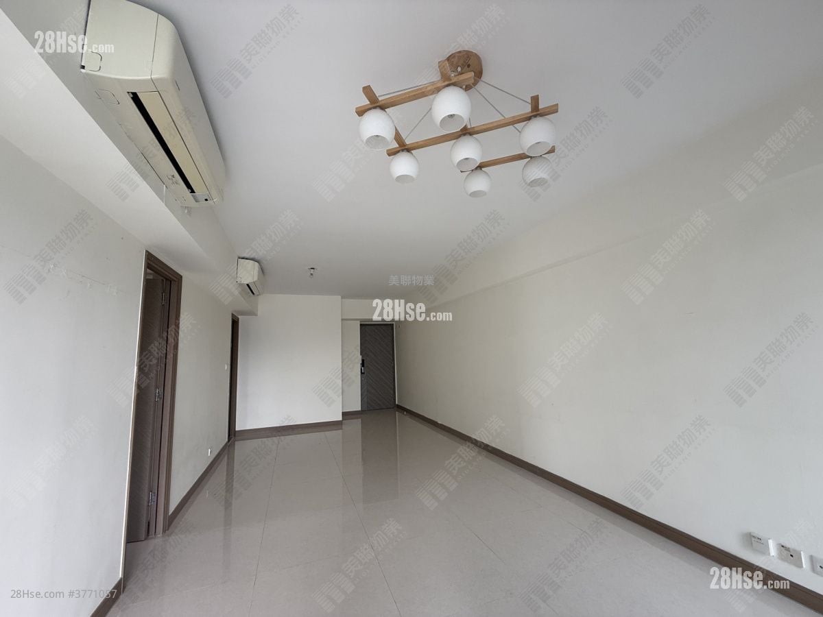 海之恋 售盘 4 房 , 4 浴室 1,161 平方尺