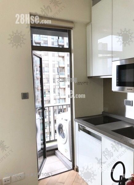 The Met. Focus Sell 240 ft²