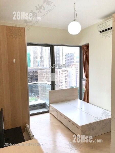 The Met. Focus Sell 240 ft²