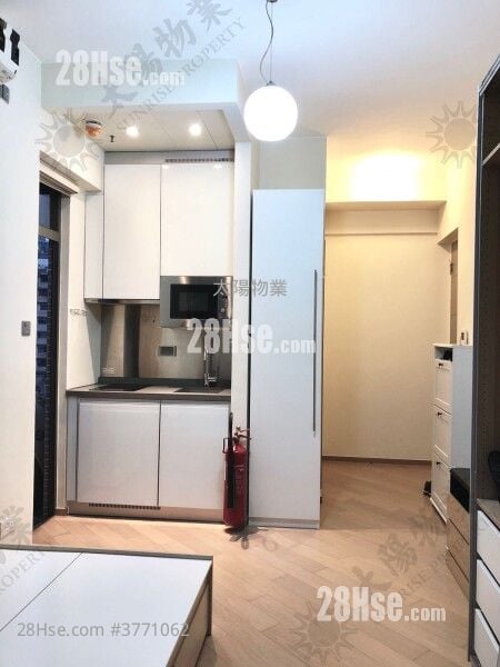 The Met. Focus Sell 240 ft²