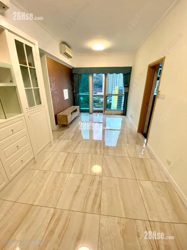 The Riverpark Sell 3 Bedrooms 729 ft²