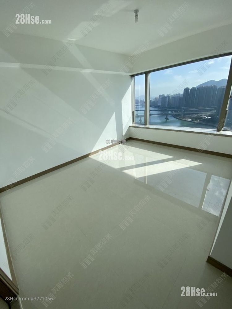 海之恋 售盘 4 房 , 4 浴室 1,161 平方尺