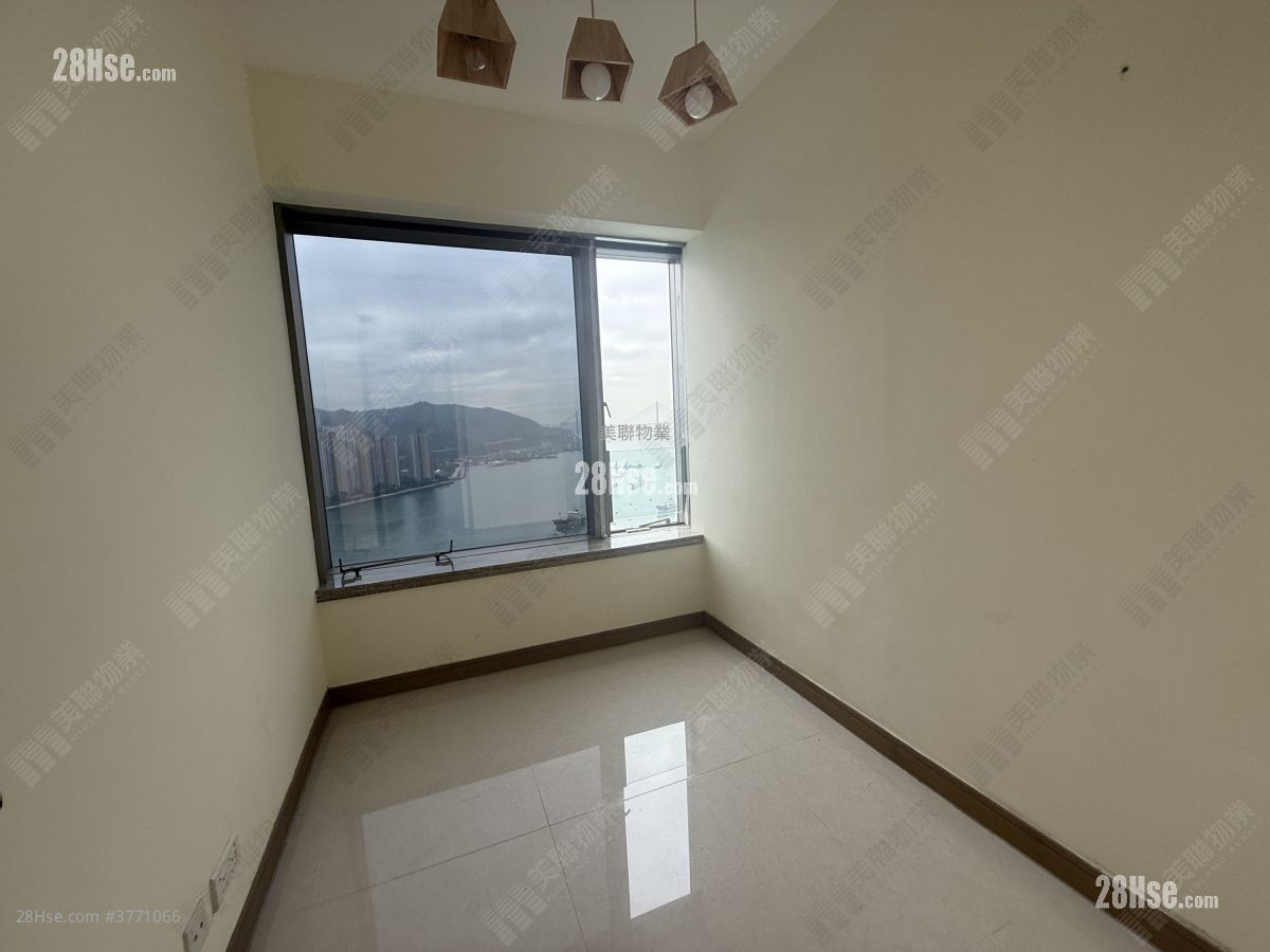 海之恋 售盘 4 房 , 4 浴室 1,161 平方尺