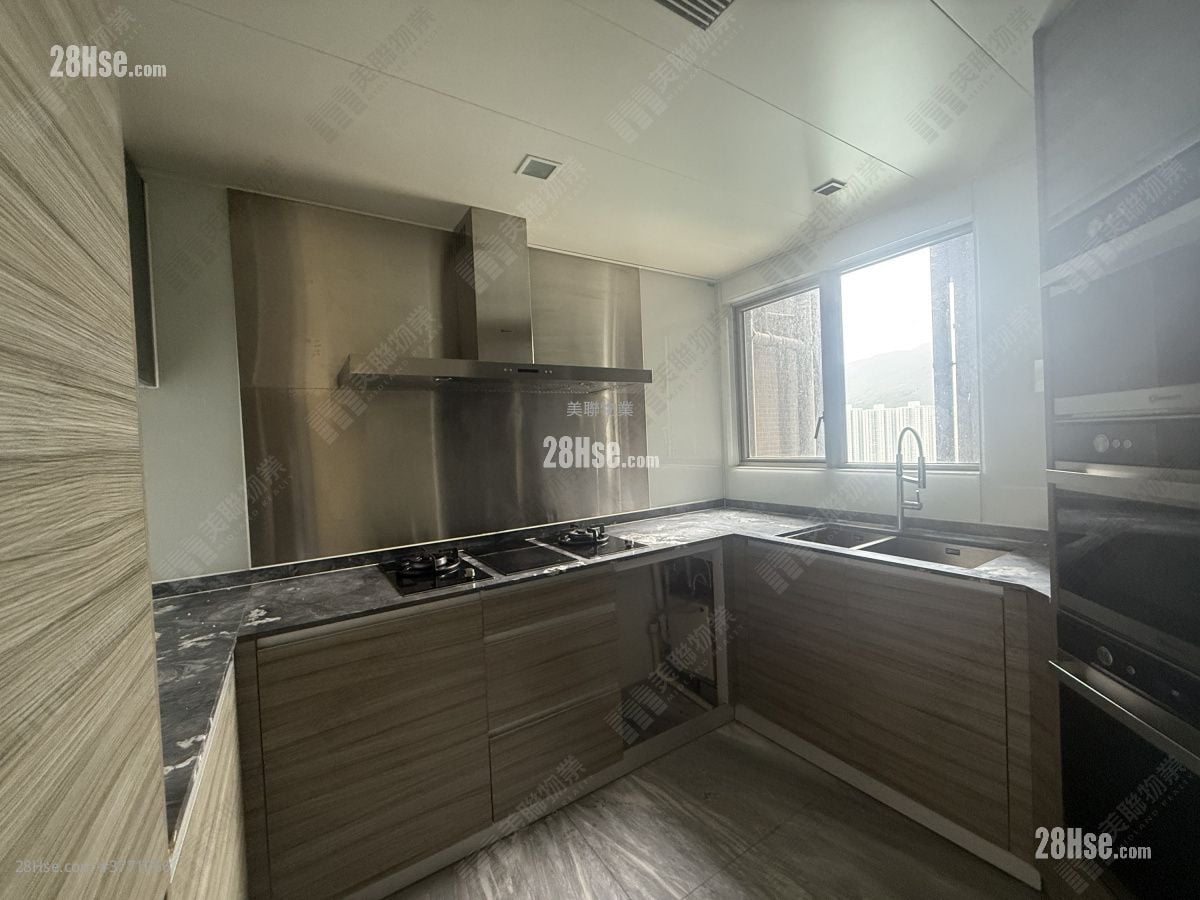 海之恋 售盘 4 房 , 4 浴室 1,161 平方尺