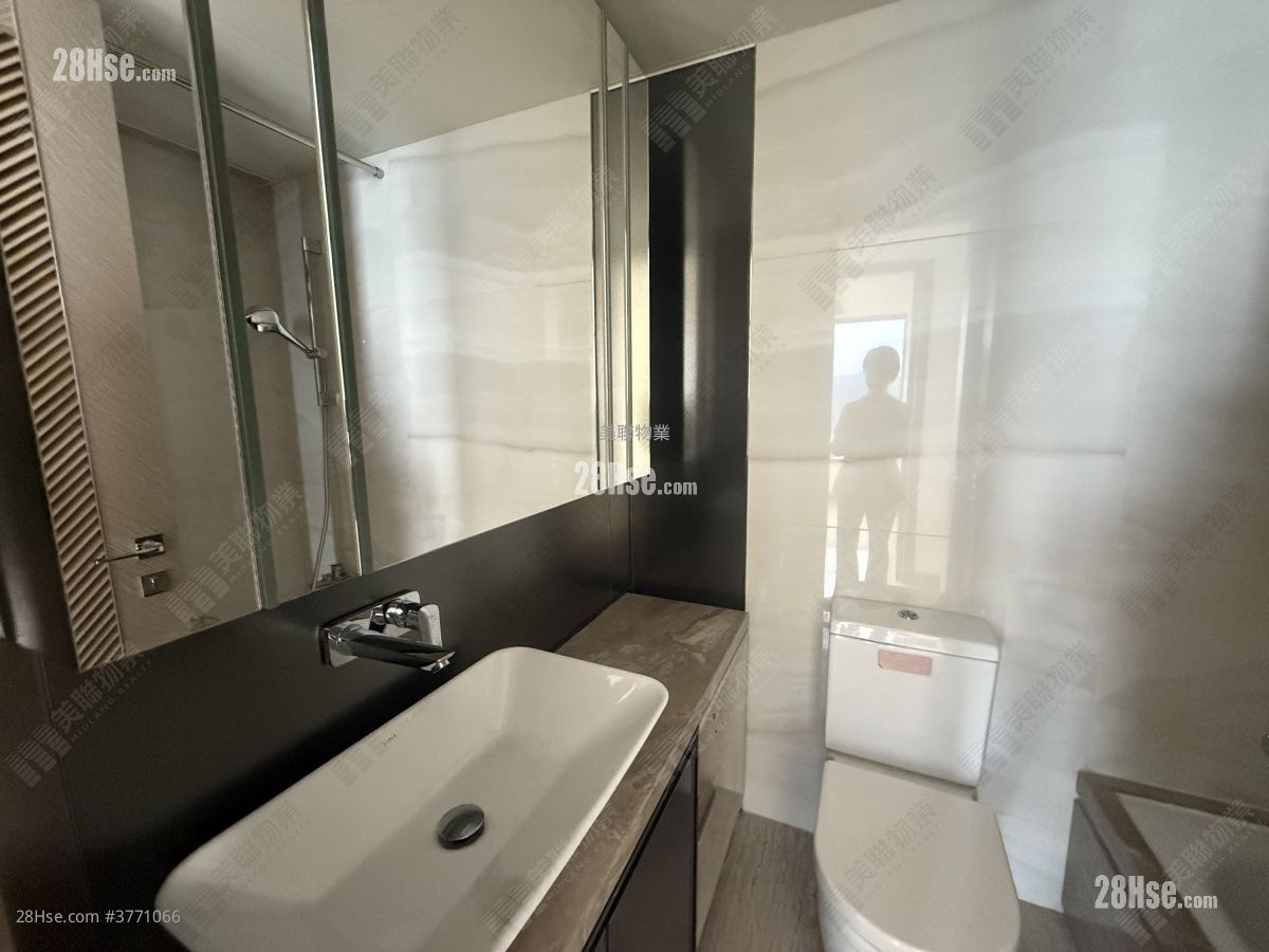 海之恋 售盘 4 房 , 4 浴室 1,161 平方尺