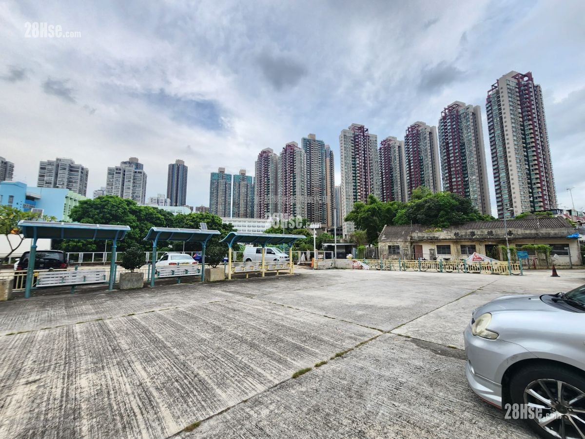 Village Sell 3 Bedrooms , 2 Bathrooms 1,400 ft²