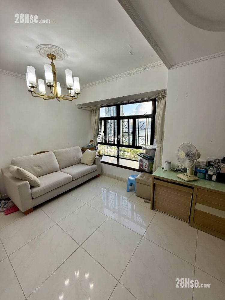 Skyline Plaza Sell 3 Bedrooms , 2 Bathrooms 643 ft²