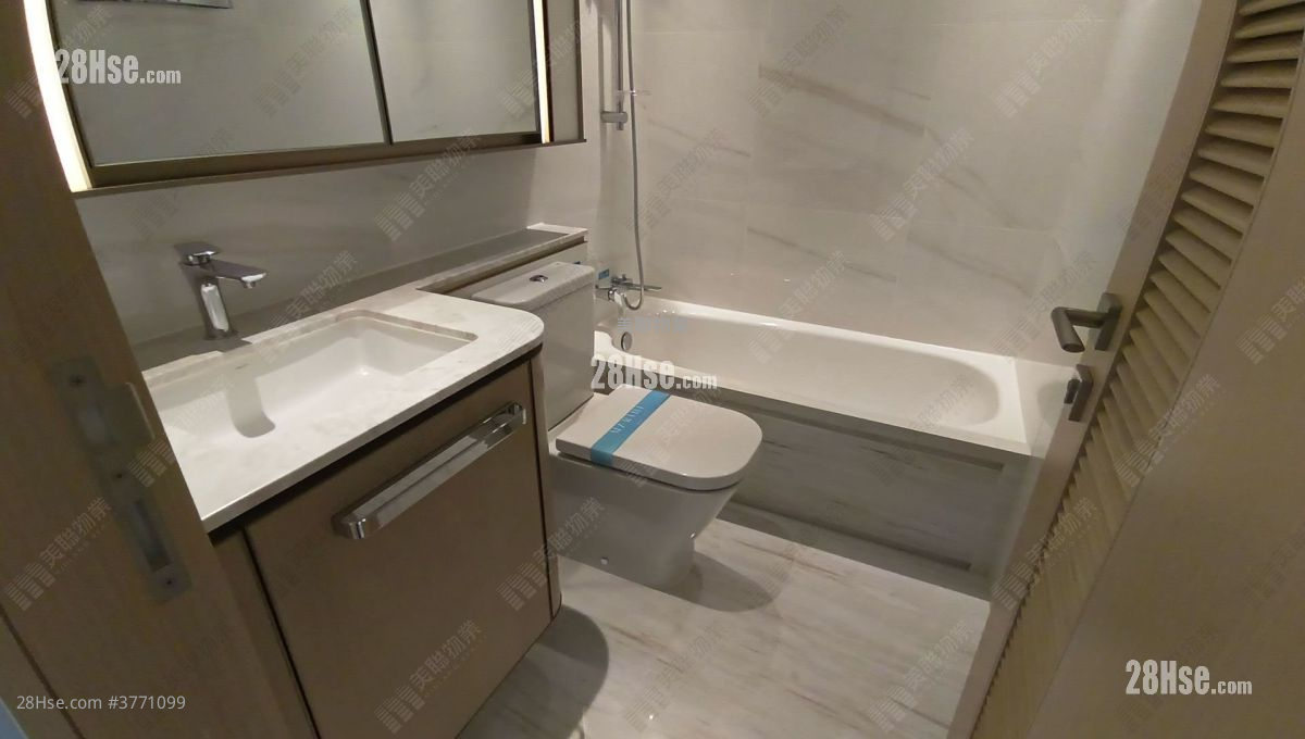 Marini Sell 2 Bedrooms , 1 Bathroom 458 ft²