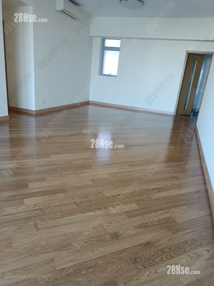 The Riverpark Sell 4 Bedrooms 1,250 ft²