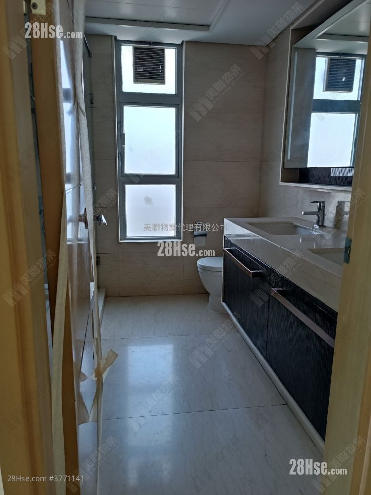 The Riverpark Sell 4 Bedrooms 1,250 ft²