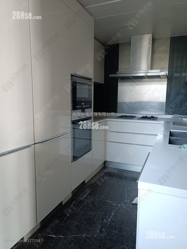 The Riverpark Sell 4 Bedrooms 1,250 ft²