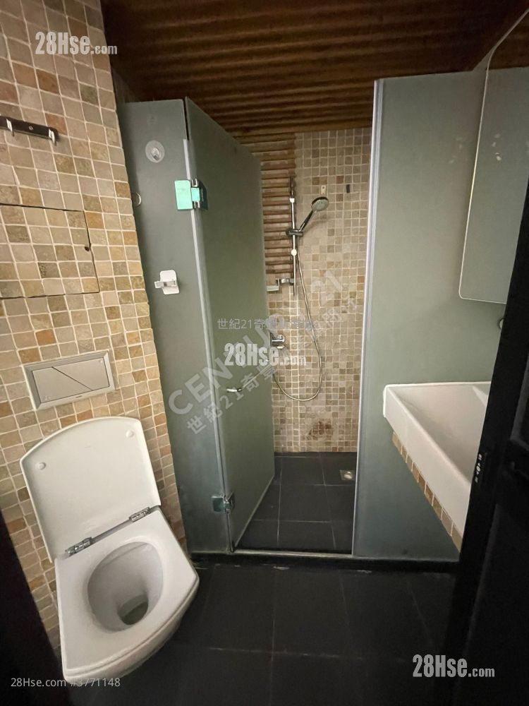 Villa Athena Sell 3 Bedrooms , 2 Bathrooms 727 ft²