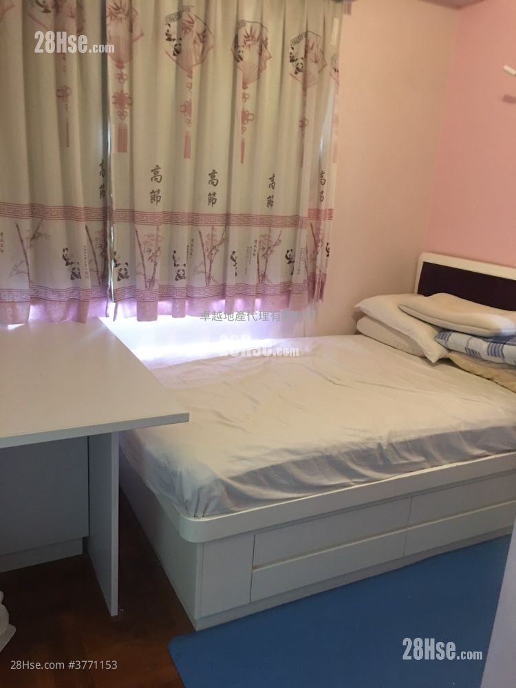 2 Comfort Terrace Sell 3 Bedrooms , 2 Bathrooms 702 ft²