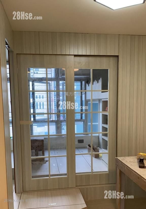 Kam Fai Court Sell 2 Bedrooms , 1 Bathroom 381 ft²